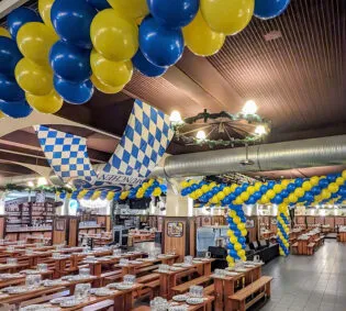 Strahlendes Firmenjubiläum mit Ballon-Dekoration von Deko Behrendt