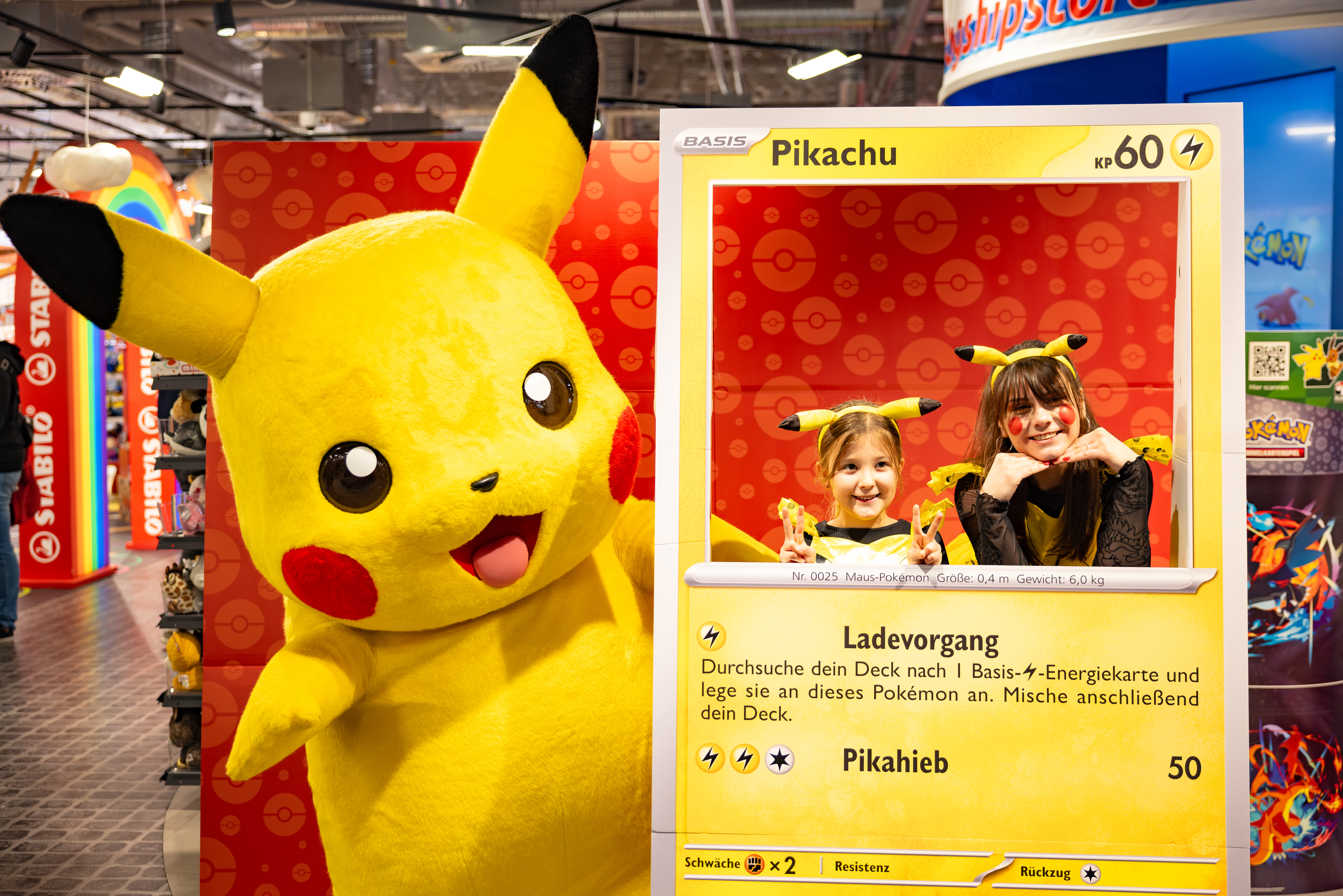 Pikachu mit Kind und Lady Pikachu