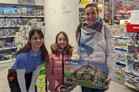 Kunden und Verkäufer im duo flagshipstore