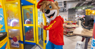 Radio teddy im flagshipstore