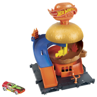 Hot Wheels City Downtown Rennbahn-Sortiment mit Looping und Steilkurven für spannende Autorennen.