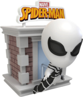 Rote Spider-Man Überraschungsbox mit 8cm Höhe und Tower Serie Design.