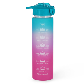 Motivierende Trinkflasche Love Yourself mit ansprechendem Design und praktischem Verschluss.