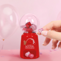 Mini Radiergummispender in Herzform mit dem Aufdruck Love Dispenser in verschiedenen Farben.