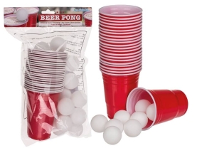 Beer Pong Set mit 15 Bällen und 22 Bechern für eine spaßige Party.