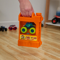 Hot Wheels Monster Trucks Fuel N’ Go Spielset