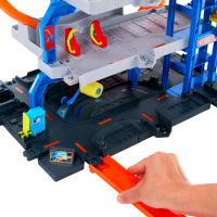 Hot Wheels City Mega Garage