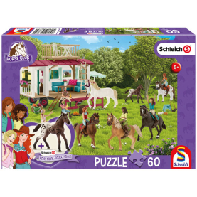 Bild eines Schmidt Puzzles mit 60 Teilen, zeigt eine Szene vor einem Wohnwagen.