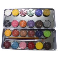 24-Farben Schminkpalette mit metallischem Finish und Standardgröße für vielseitige Make-up-Looks.