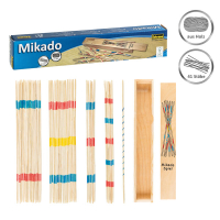 Buntes Mikado-Spiel aus Bambus in einer Holzbox.