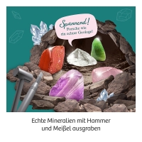 Mineralien-Experimentierkasten mit verschiedenen Kristallen und mineralischen Proben in einem blauen Kasten