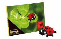 Miniaturbausteine in Form einer Postkarte mit...